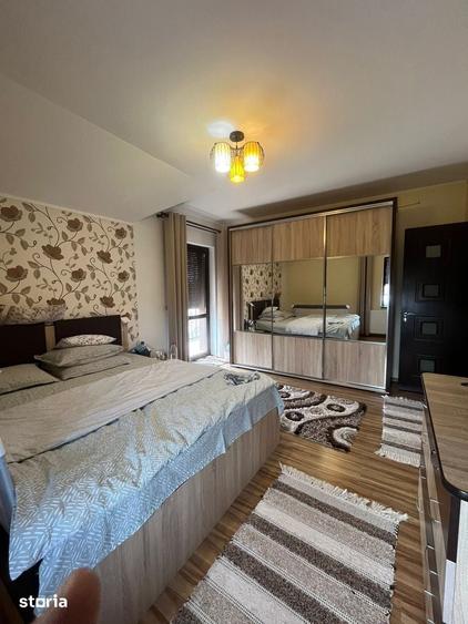 Casă cu 5 camere cu Teren 250 Mp în Berceni