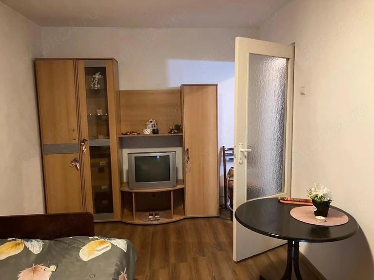 Garsonieră decomandată în Micălaca