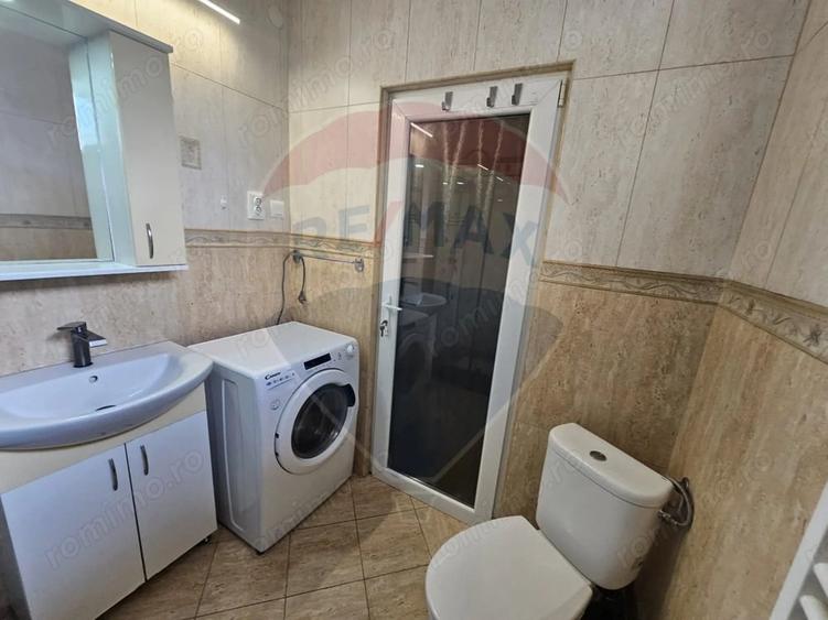 Casă cu 4 camere cu Teren 1371 Mp în Crivina
