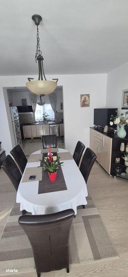 Casă cu 4 camere în Piatra