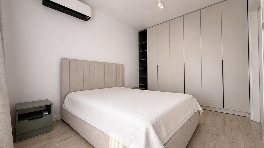 Apartament cu 2 camere semidecomandat, mobilat în Băneasa