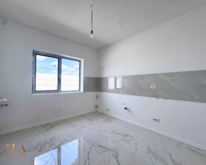 Casă individuală cu 4 camere cu Canalizare în Clinceni