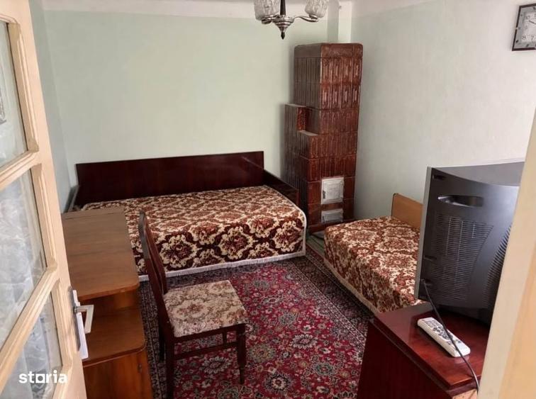 Casă cu 4 camere în Central