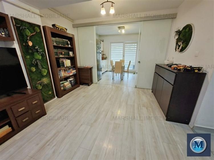 Apartament cu 3 camere decomandat, mobilat în Albert