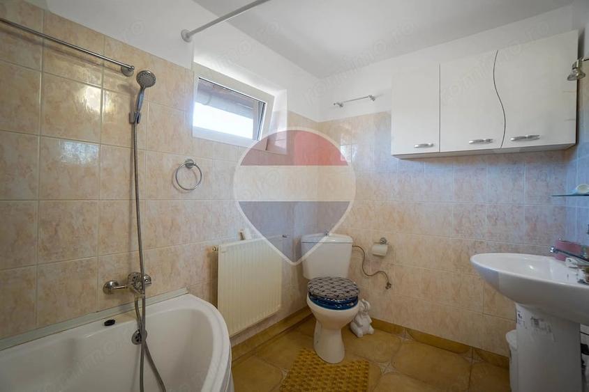 Apartament cu 4 camere decomandat în Centrul Civic