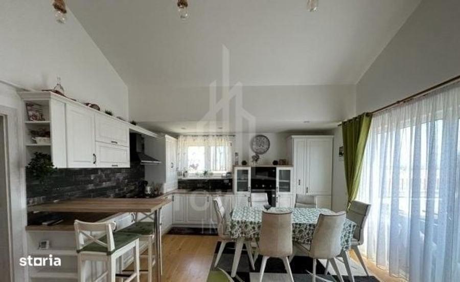 Apartament cu 4 camere în Central