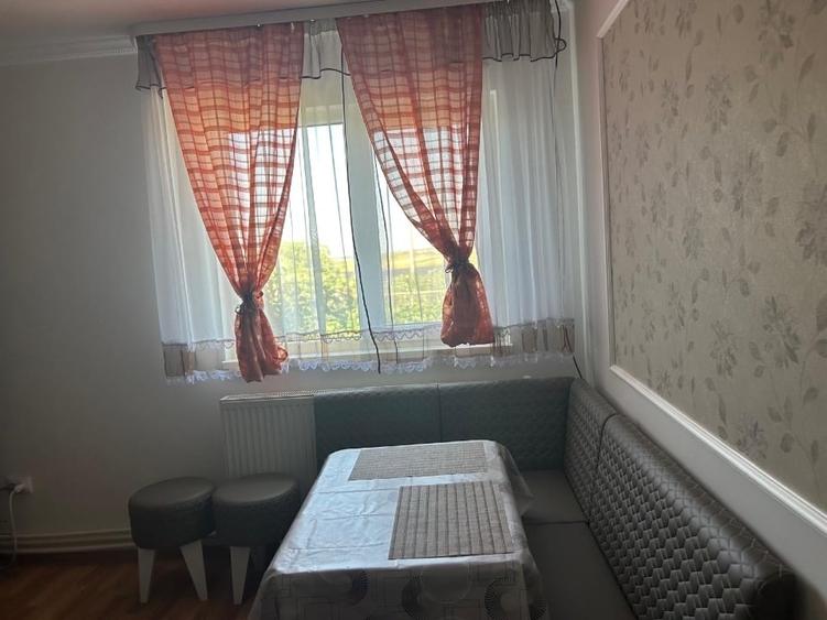 Casă individuală cu 4 camere cu Canalizare în Cristești