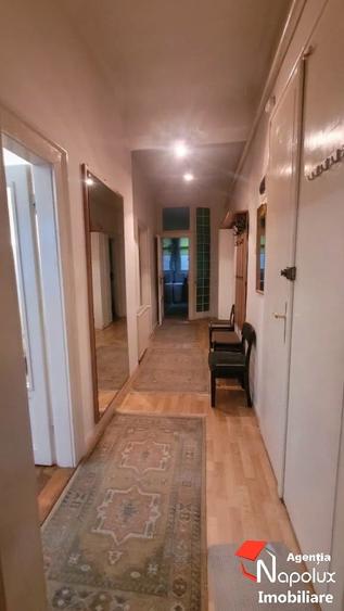 Apartament cu 3 camere decomandat în Central
