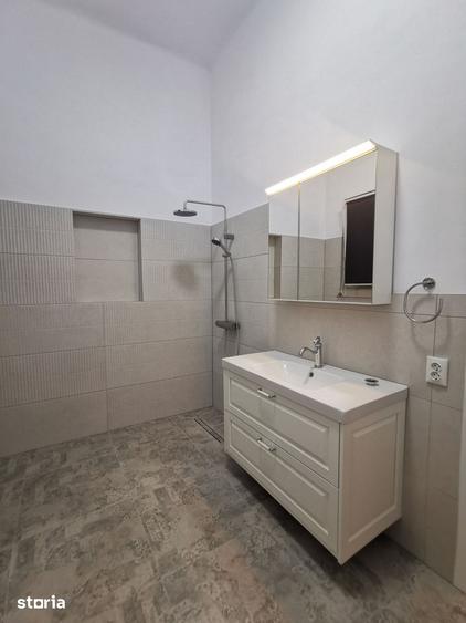 Spațiu comercial, de 80 mp, în Mărăști