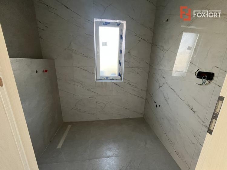 Duplex cu 4 camere cu Canalizare în Moșnița Nouă