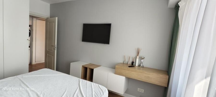 Apartament cu 2 camere semidecomandat în Iancului