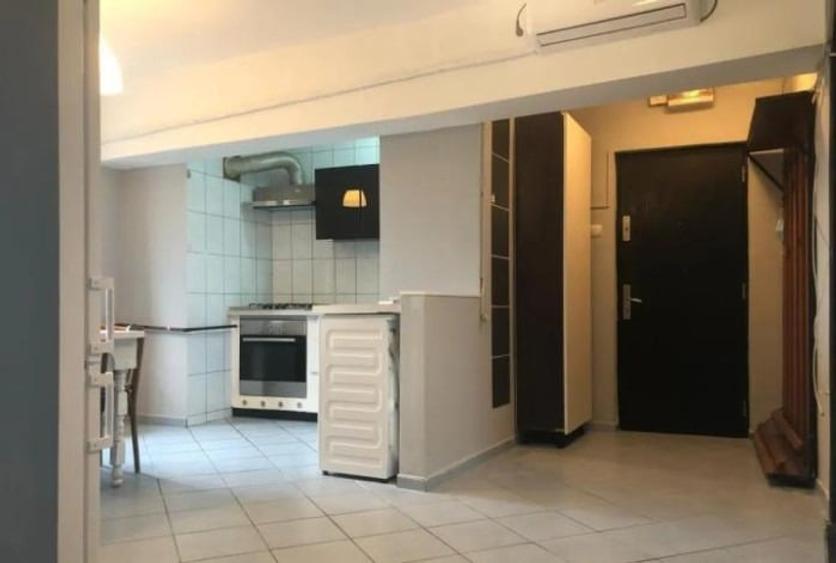 Apartament cu 3 camere decomandat în Basarabia
