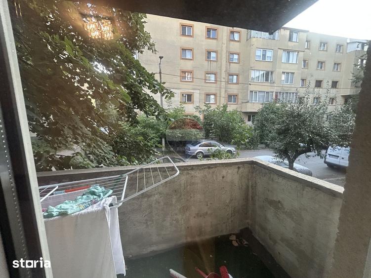 Apartament cu 3 camere decomandat în Traian