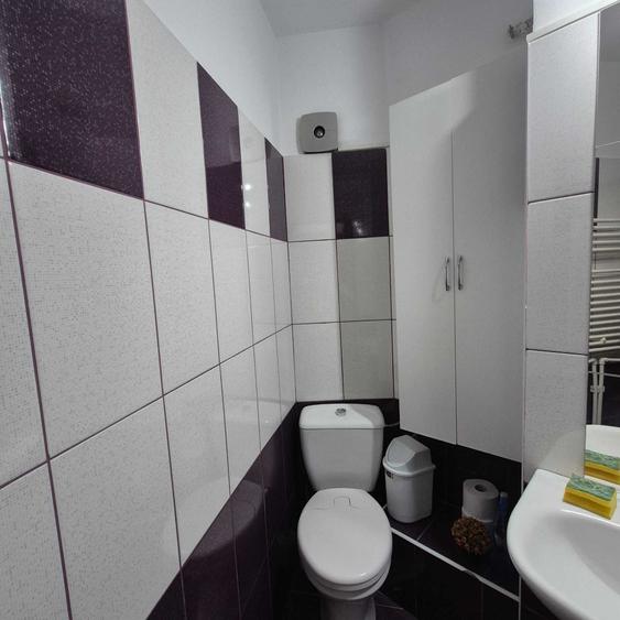 Garsonieră decomandată în Central