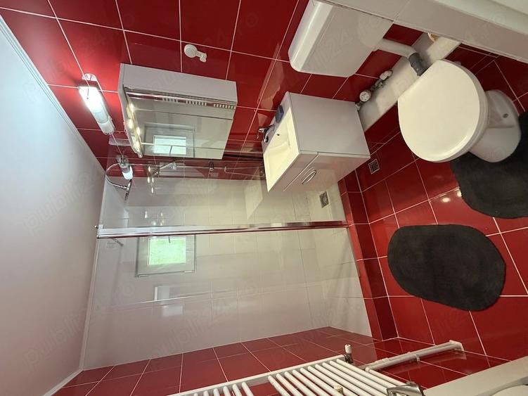 Apartament cu 3 camere decomandat în Exterior Vest