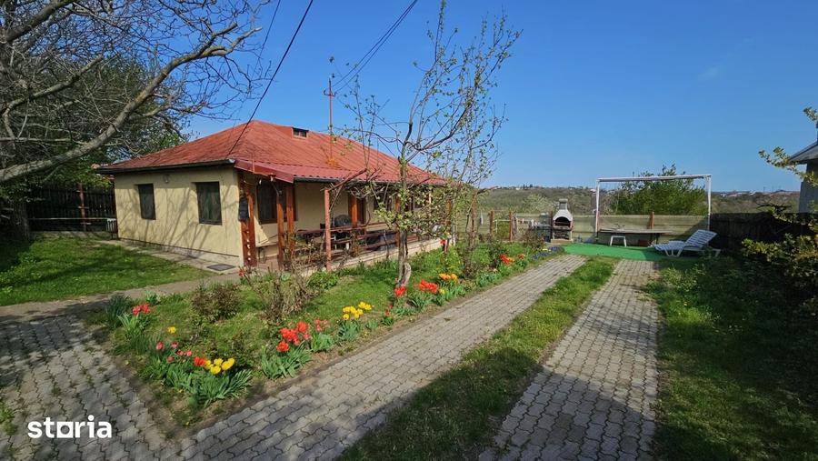 Casă cu 3 camere cu Teren 800 Mp în Boldești