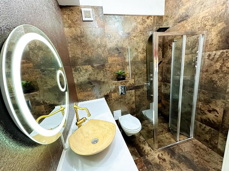 Apartament cu 3 camere decomandat în Năvodari Tabără