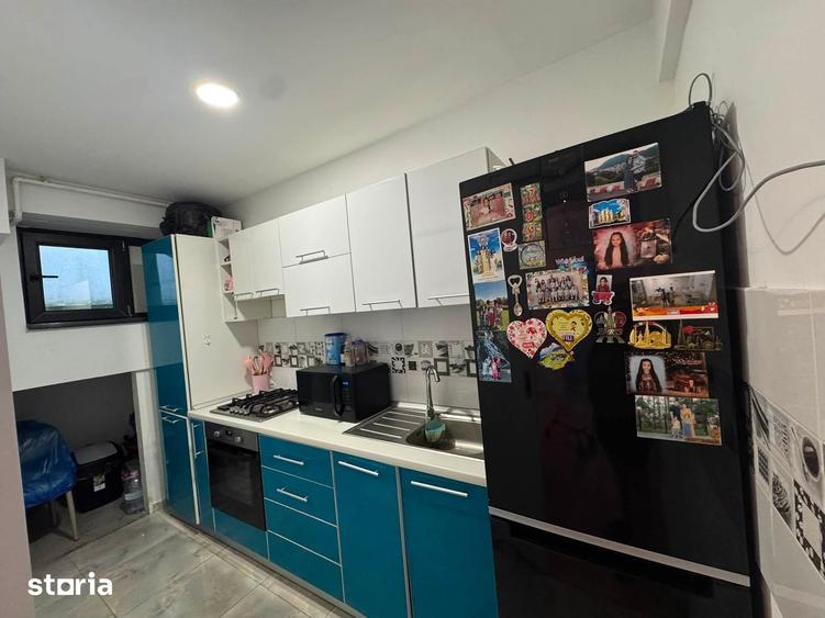 Apartament cu 3 camere în Dămăroaia