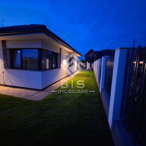 Duplex cu 4 camere cu Canalizare în Exterior Nord