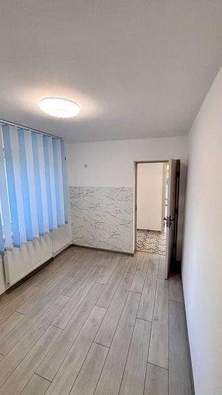 Apartament cu 3 camere decomandat în Dâmbu Pietros
