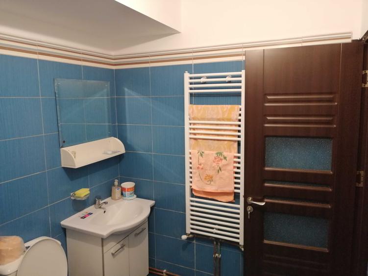 Apartament cu 2 camere decomandat în Popoveni
