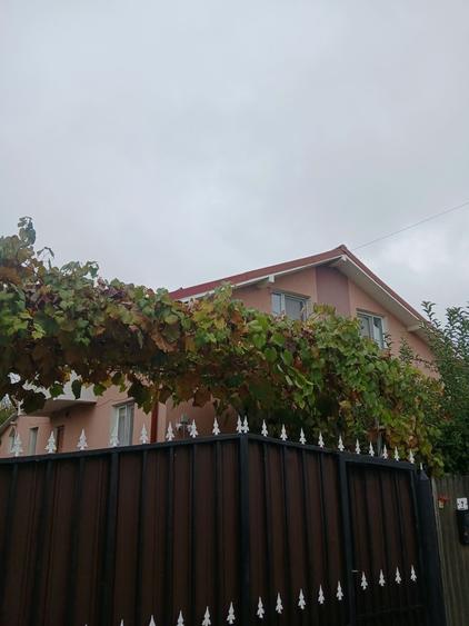Casă cu 4 camere în Popoveni