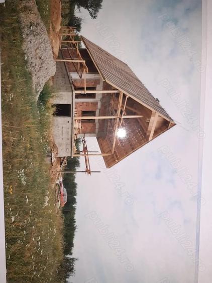Casă cu 2 camere cu Teren 4000 Mp în Bârnova