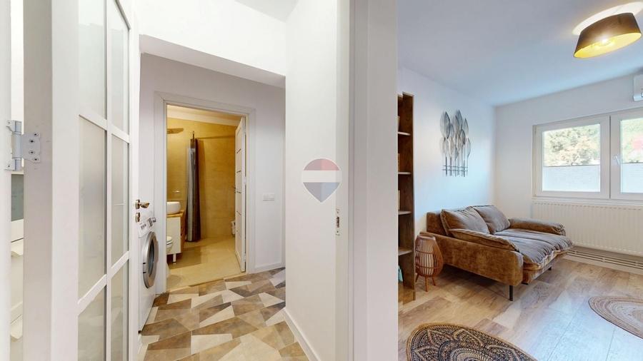 Apartament cu 3 camere decomandat, mobilat în Răcădău