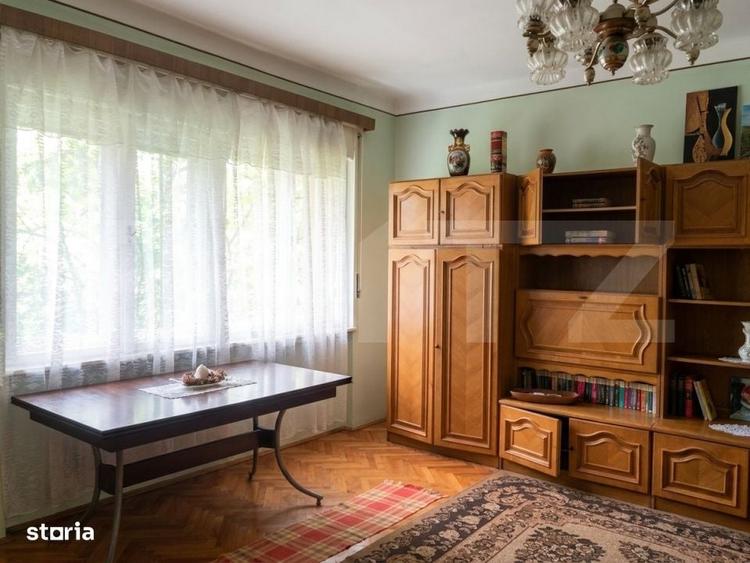 Casă cu 4 camere în Colțirea