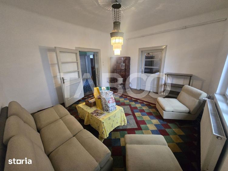 Casa de inchiriat 4 camere si garaj Trei Stejari Sibiu - 1