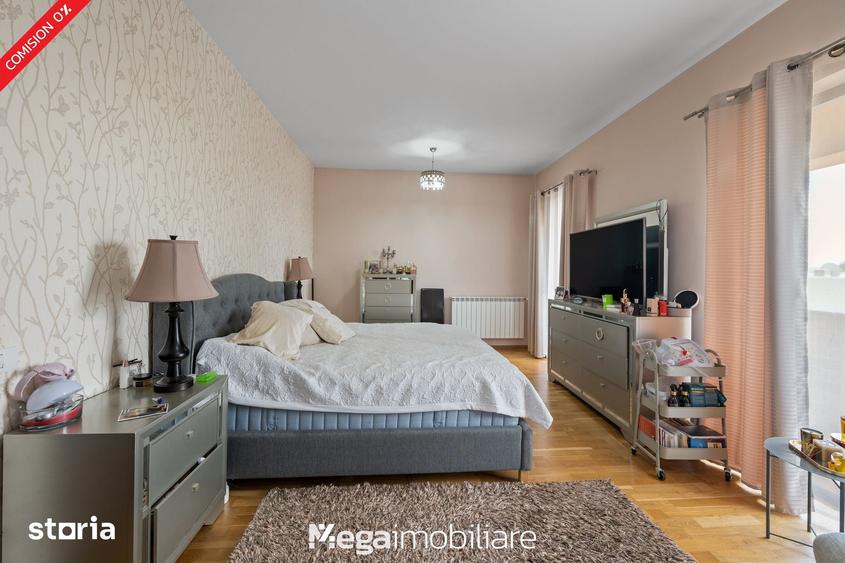 Casă cu 5 camere cu Teren 755 Mp în Palazu Mare