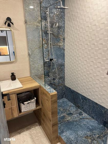 Apartament cu 2 camere decomandat în Vitan