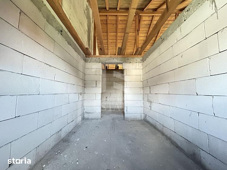 Casă cu 2 camere cu Teren 300 Mp în Lumina