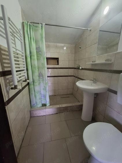 Garsonieră decomandată în Confecții