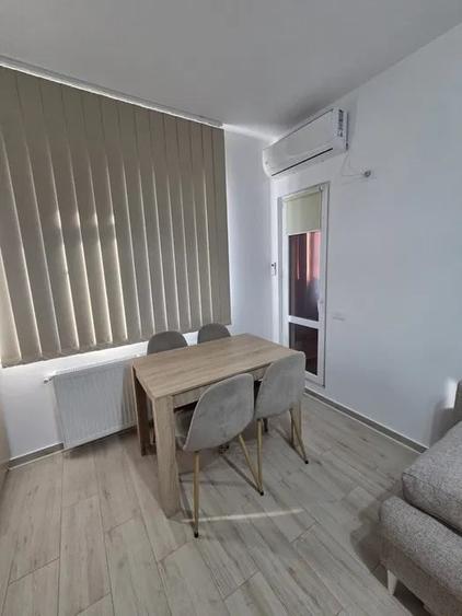 Apartament cu 2 camere decomandat, mobilat în Apărătorii Patriei