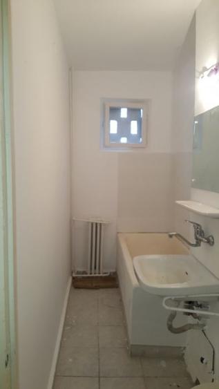 Apartament cu 2 camere nedecomandat în Malu Roșu