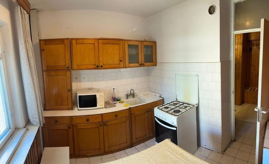 Apartament cu 3 camere decomandat în Decebal