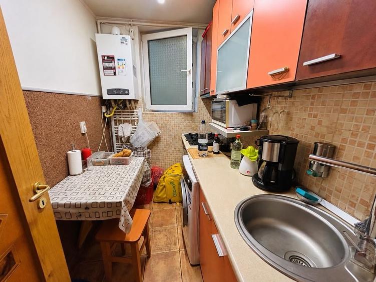 Apartament cu 2 camere semidecomandat, mobilat în Gara de Nord