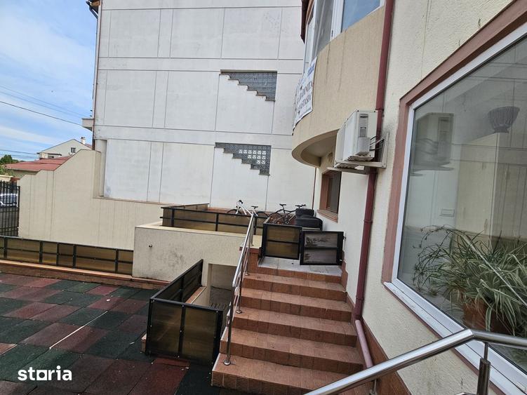 Spațiu comercial, de 297 mp, în Stadion