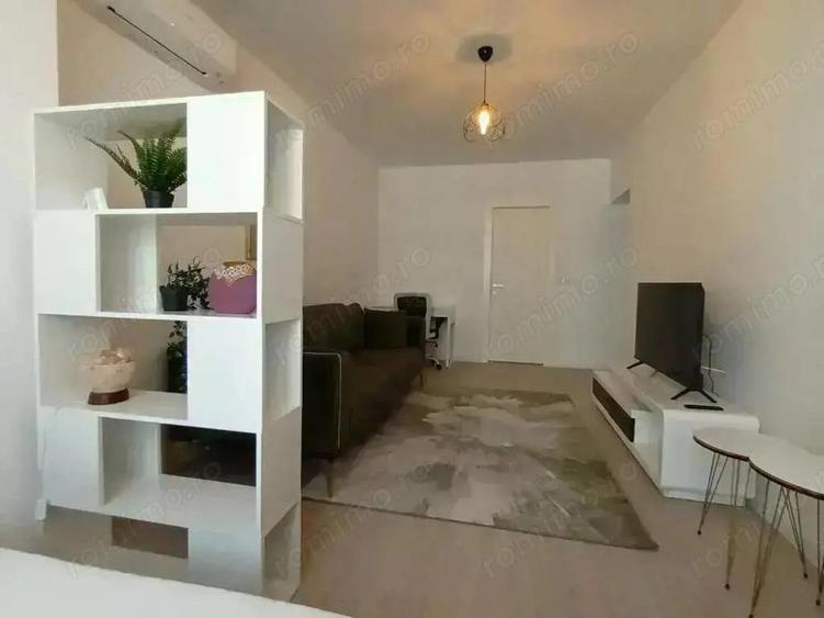 Garsonieră decomandată în Pipera