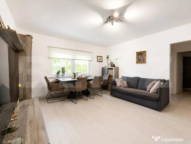 Apartament cu 2 camere semidecomandat în 1 Mai