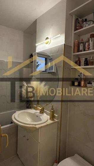 Apartament cu 3 camere semidecomandat în Semicentral