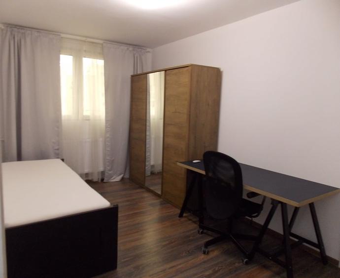Apartament cu 3 camere circular în Drumul Taberei