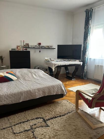 Casă cu 4 camere cu Teren 160 Mp în Armeneasca