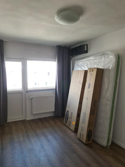 Garsonieră semidecomandată în Gorjului