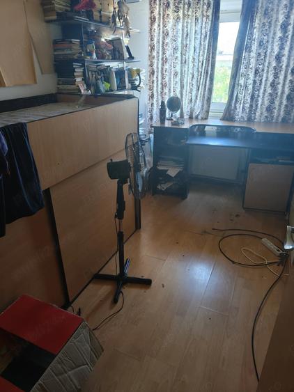 Vand apartament cu 3 camere in micro 17 etajul 4 - 6
