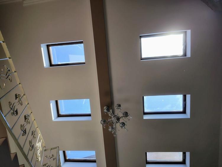 Casă individuală cu 4 camere cu Piscina în Corbeanca
