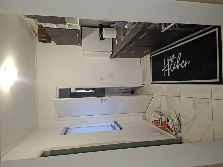 Apartament cu 3 camere nedecomandat în Central