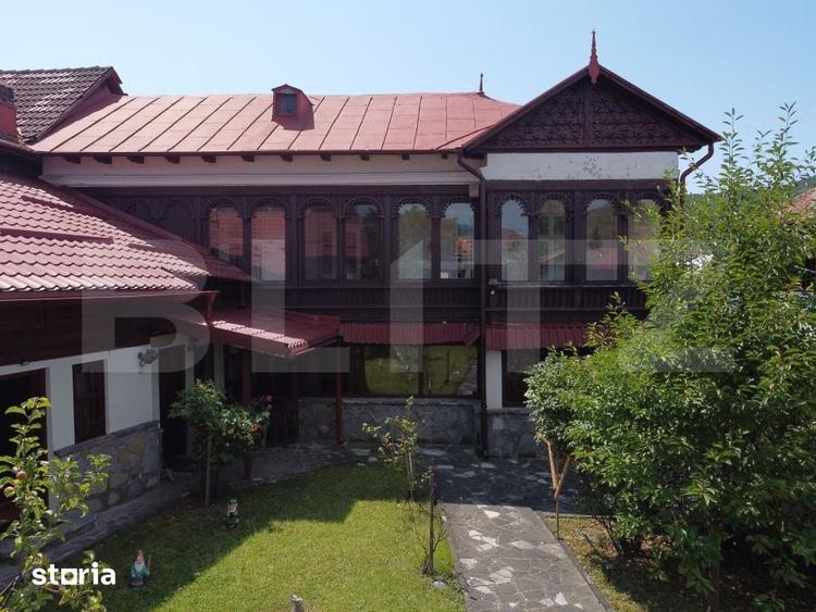 Casă cu 5 camere decomandat cu Teren 382 Mp în Pietroșița