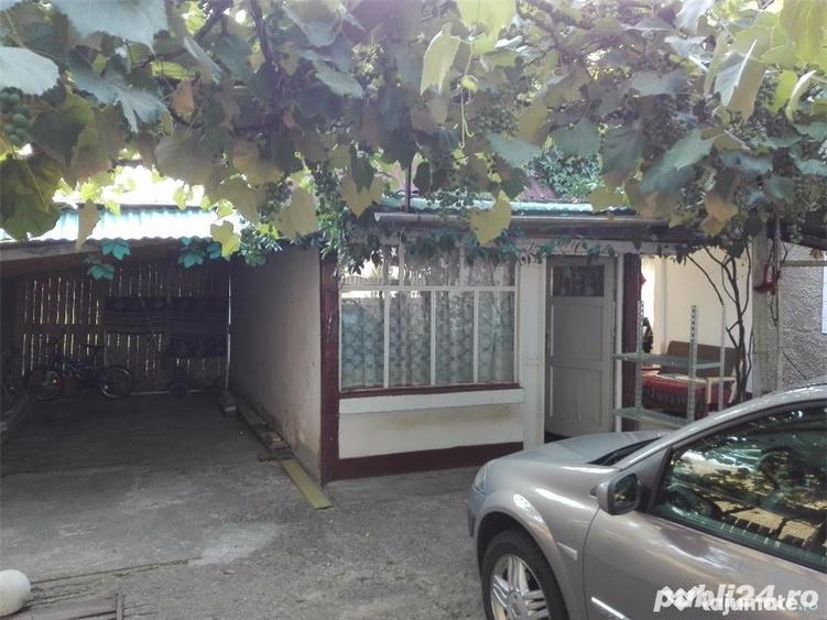 Casă cu 6 camere cu Teren 1000 Mp în Dumbrava